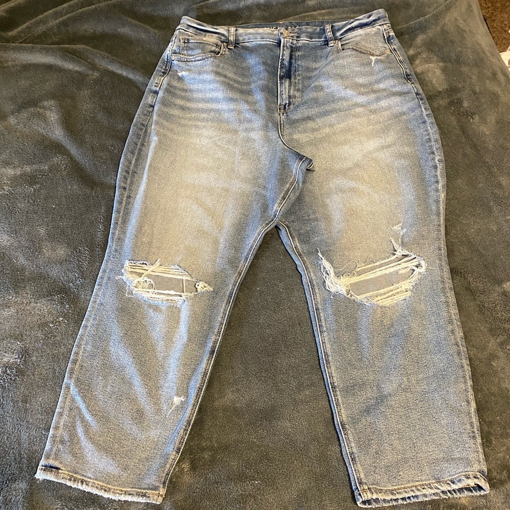 American Eagle Mom Jeans